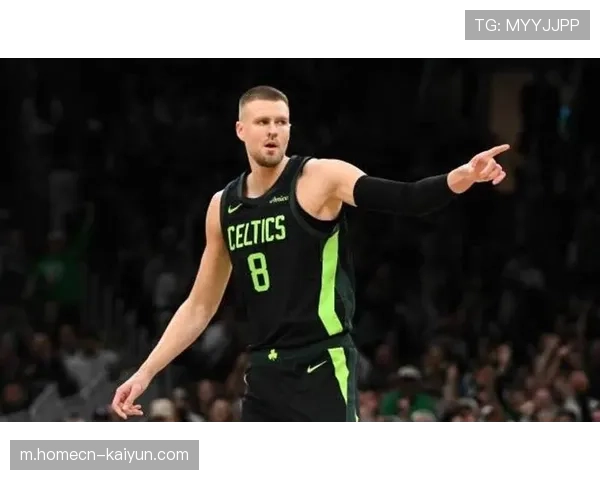 老鹰内线防守升级 波尔津吉斯护筐与卡佩拉篮板保护 老鹰内线防守升级 波尔津吉斯护筐与卡佩拉篮板保护