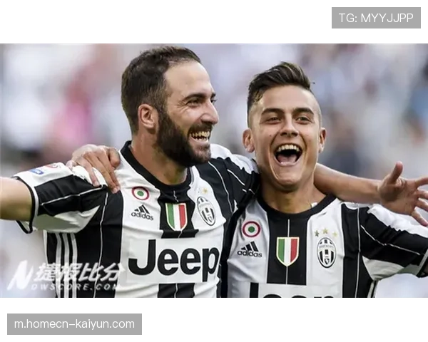 加拉塔萨雷中场梅尔滕斯经验丰富,组织调度成关键环节