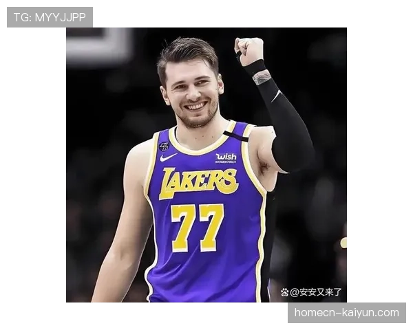 东契奇场均7.7篮板内线拼抢 后卫篮板能力联盟顶尖